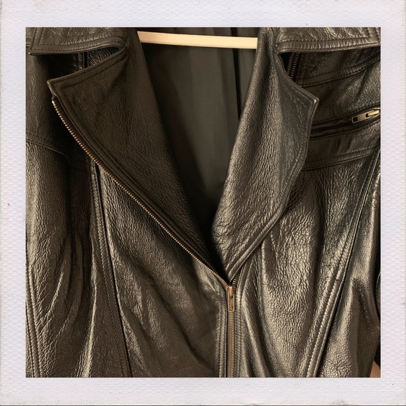 SOLD! - Picture 4 of 5